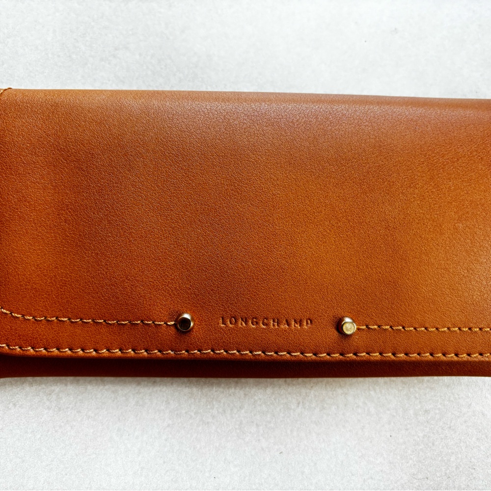 Longchamp Tan soft  Leather wallet
